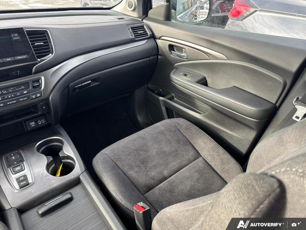 2021 Honda Pilot EX AWD   HTD WHEEL   SUNROOF   ONE OWNER Photo