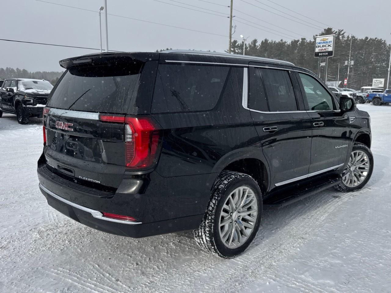 2026 GMC Yukon 4WD 4dr Elevation Photo4
