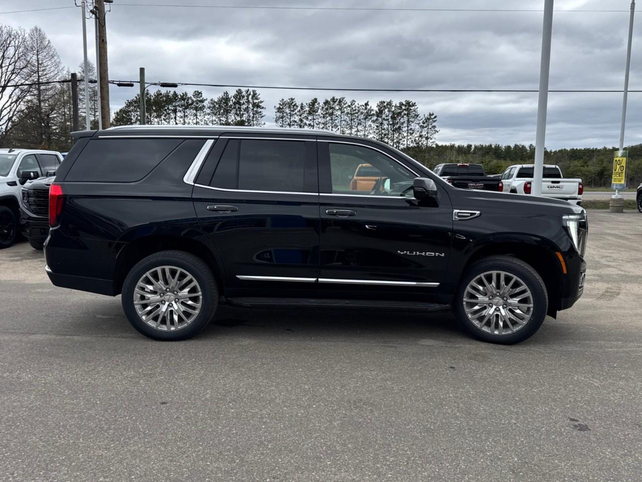 2026 GMC Yukon 4WD 4dr Elevation Photo3