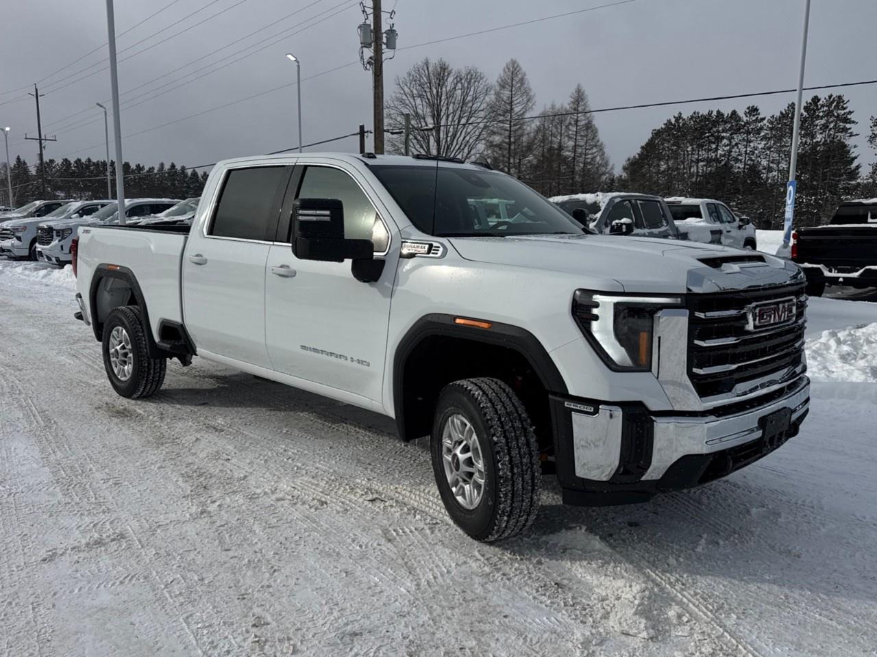 2026 GMC SIERRA 2500HD Crew Cab Standard Box 4-Wheel Drive SLE Photo