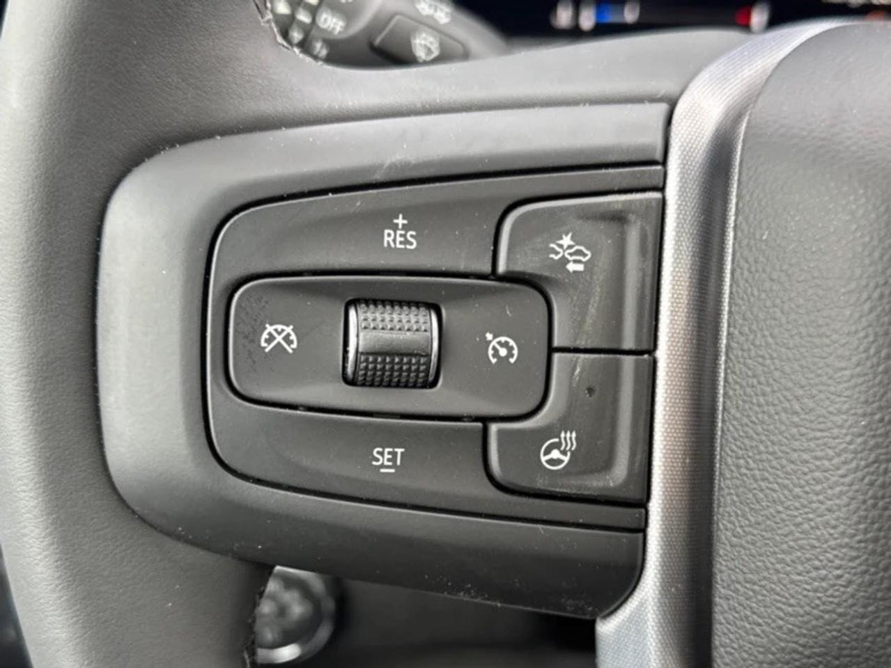 2026 GMC SIERRA 2500HD Crew Cab Standard Box 4-Wheel Drive SLE Photo