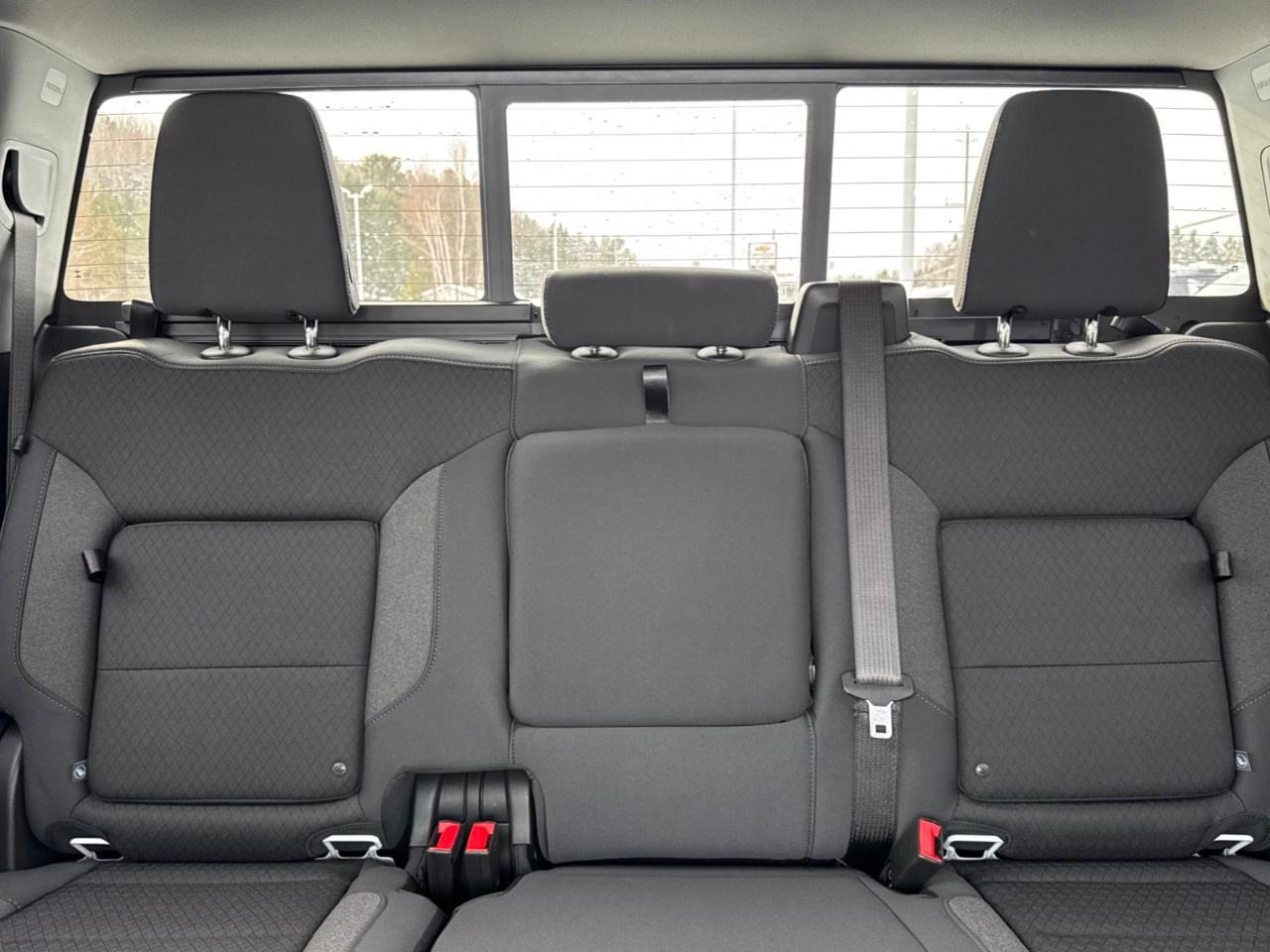 2026 GMC SIERRA 2500HD Crew Cab Standard Box 4-Wheel Drive SLE Photo