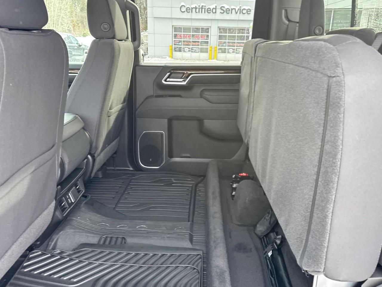 2026 GMC SIERRA 2500HD Crew Cab Standard Box 4-Wheel Drive SLE Photo