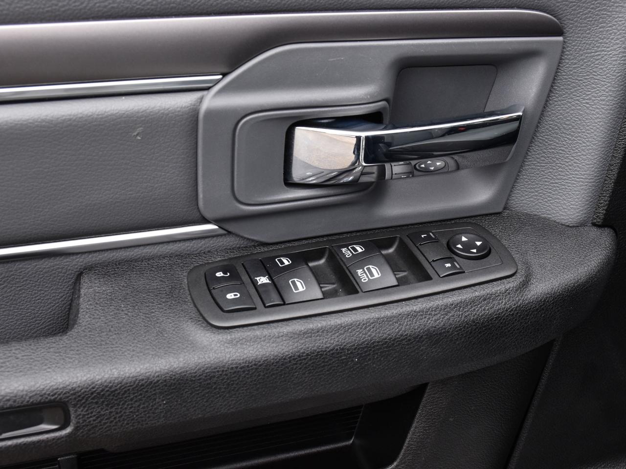 2022 RAM 1500 Classic SLT Crew Cab 4x4 ~Heated Mirrors ~Bluetooth ~Cam Photo