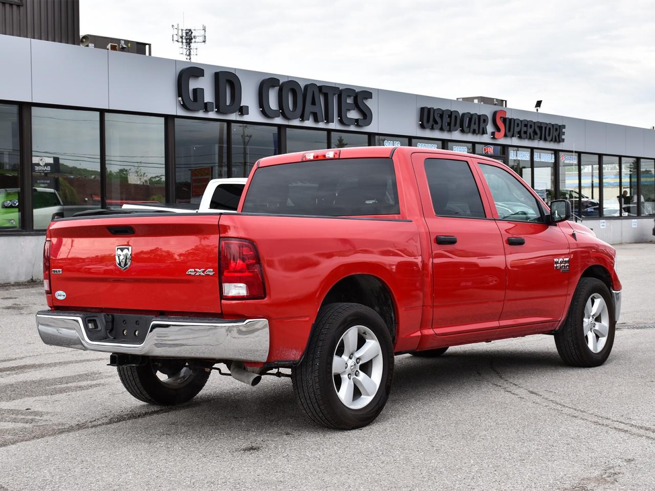 2022 RAM 1500 Classic SLT Crew Cab 4x4 ~Backup Camera ~Bluetooth ~20's Photo