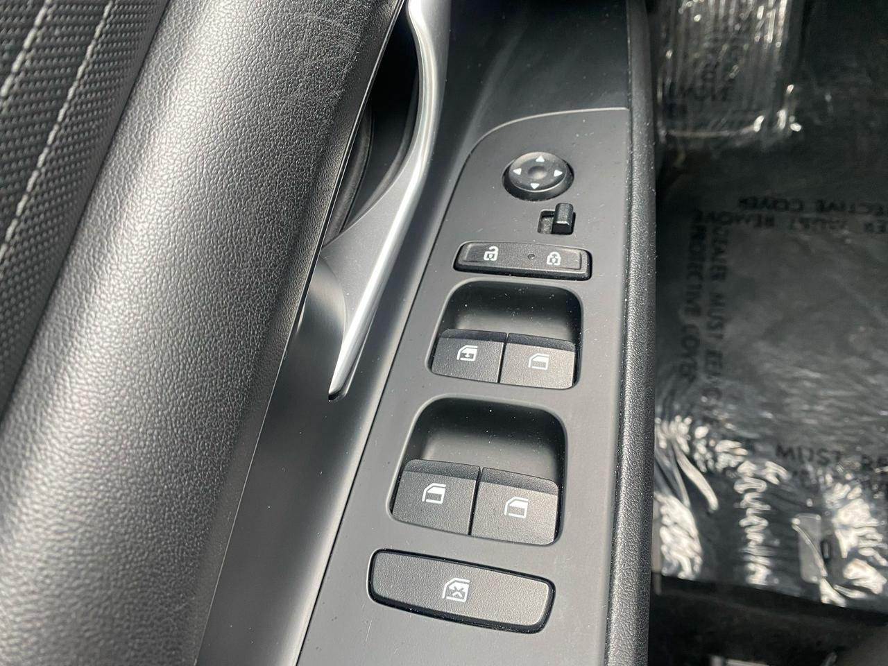 2022 Hyundai Elantra Essential ~Heated Seats ~Alloys ~Bluetooth ~Cam Photo