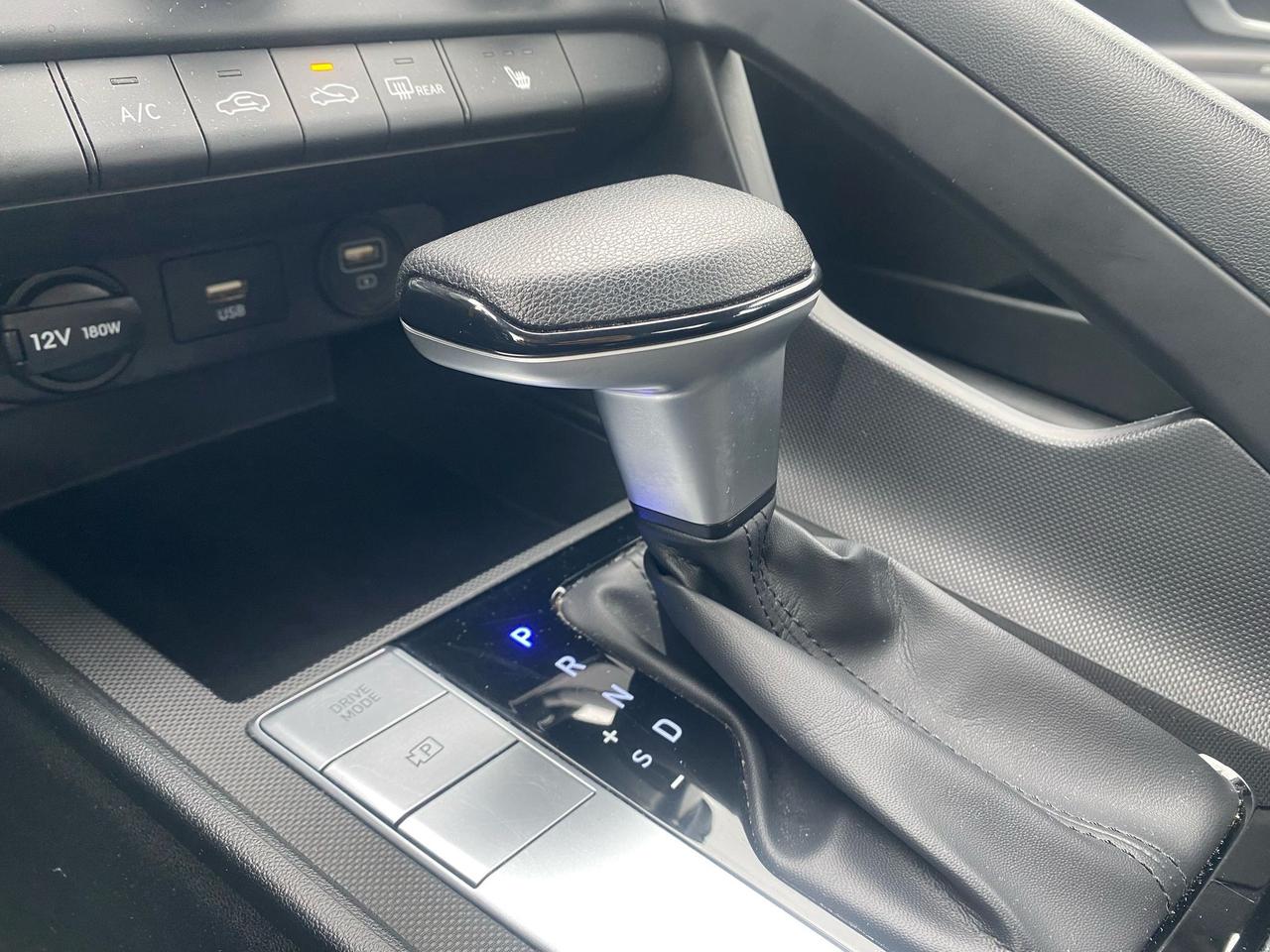 2022 Hyundai Elantra Essential ~Heated Seats ~Alloys ~Bluetooth ~Cam Photo