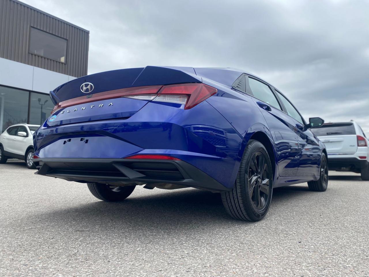 2022 Hyundai Elantra Preferred ~Heated Seats + Wheel ~Camera ~Moonroof Photo