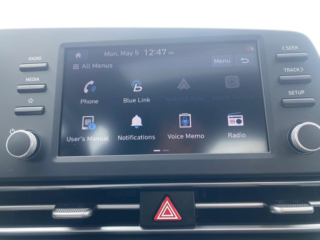 2022 Hyundai Elantra Preferred ~Heated Seats + Wheel ~Camera ~Moonroof Photo