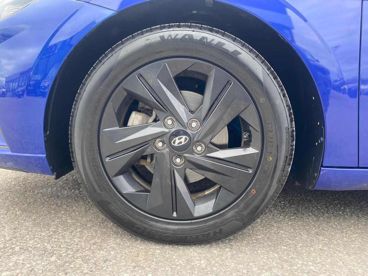 2022 Hyundai Elantra Preferred ~Heated Seats + Wheel ~Camera ~Moonroof Photo