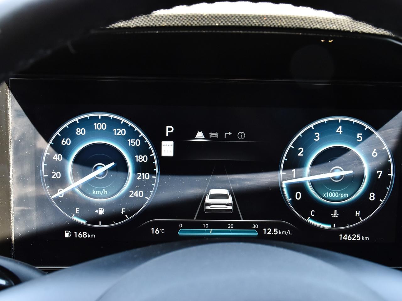 2025 Hyundai Elantra Preferred ~Nav ~Camera ~Heated Seats ~Moonroof Photo