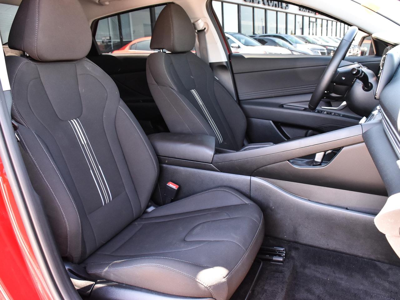 2025 Hyundai Elantra Preferred ~Nav ~Camera ~Heated Seats ~Moonroof Photo