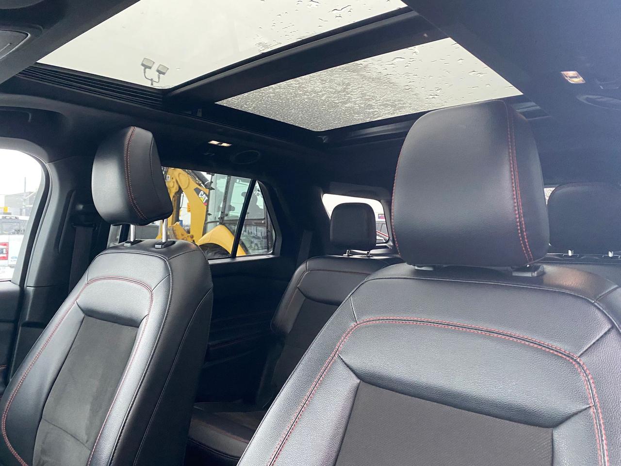 2023 Ford Explorer ST-Line 4x4 ~Leather ~Camera ~Pano Roof ~B&O Audio Photo