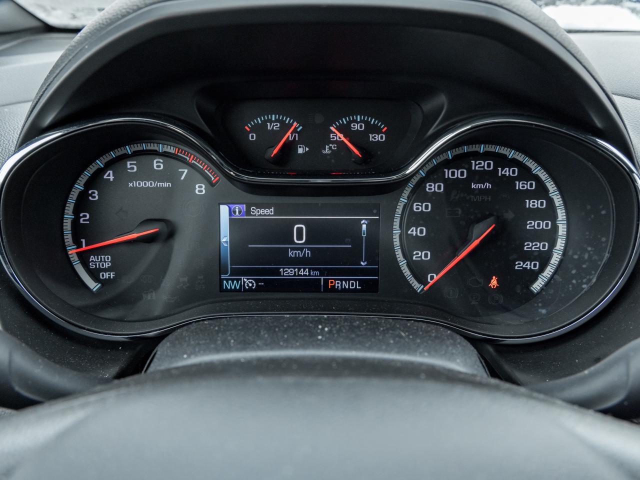 2018 Chevrolet Cruze 4dr Sdn 1.4L Premier   Local trade   Clean carfax! Photo