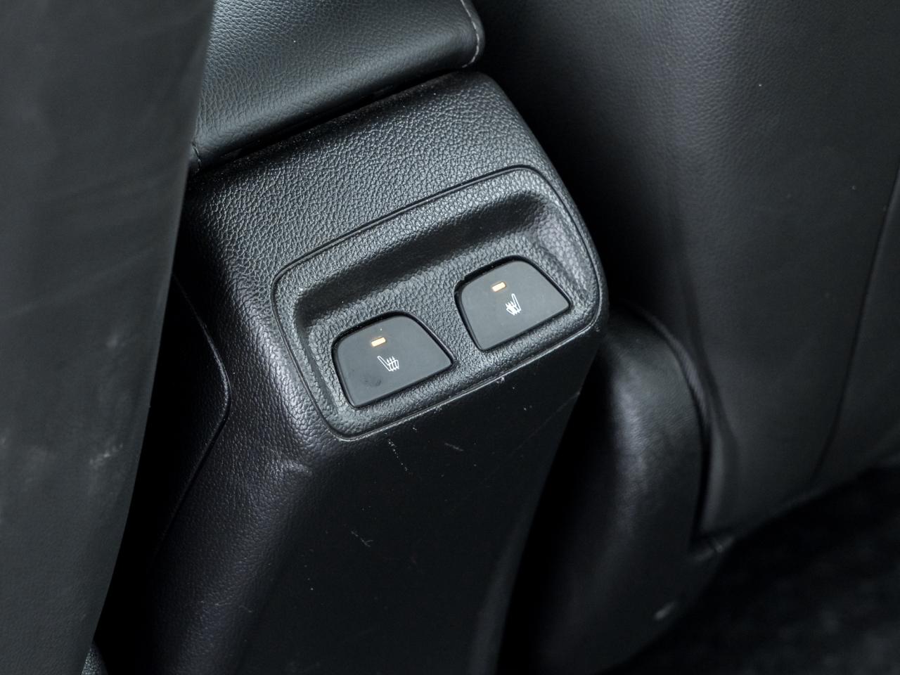 2018 Chevrolet Cruze 4dr Sdn 1.4L Premier   Local trade   Clean carfax! Photo