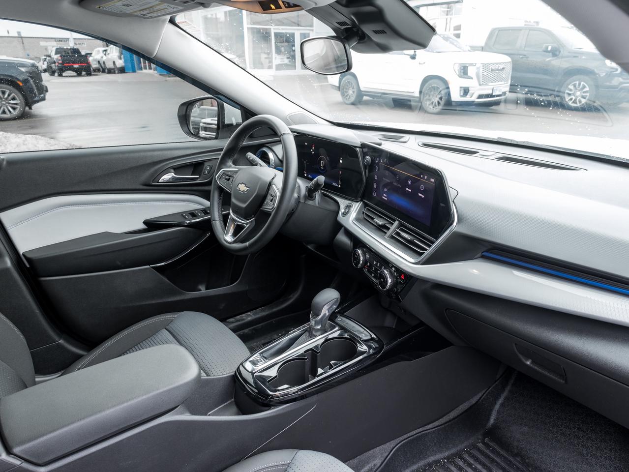 2025 Chevrolet Trax LT Convenience PKG, 17" Wheels, 1.2L Turbo Photo