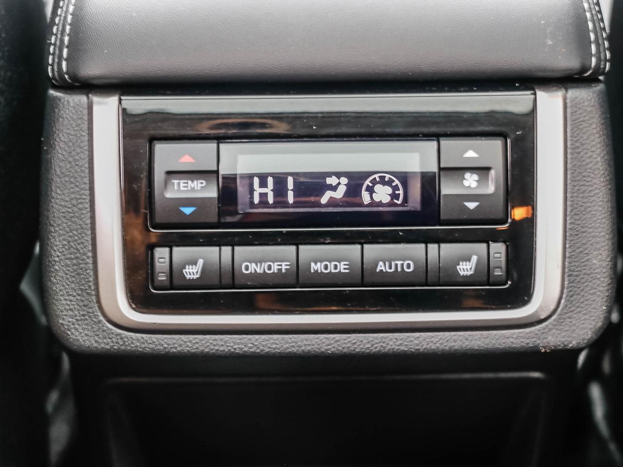 2023 Subaru ASCENT Limited 8-Passenger Photo