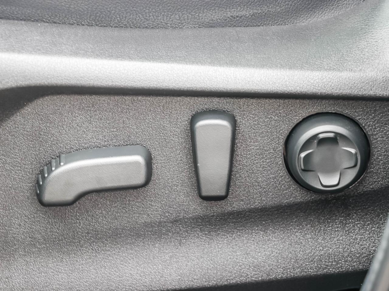 2023 Subaru ASCENT Limited 8-Passenger Photo