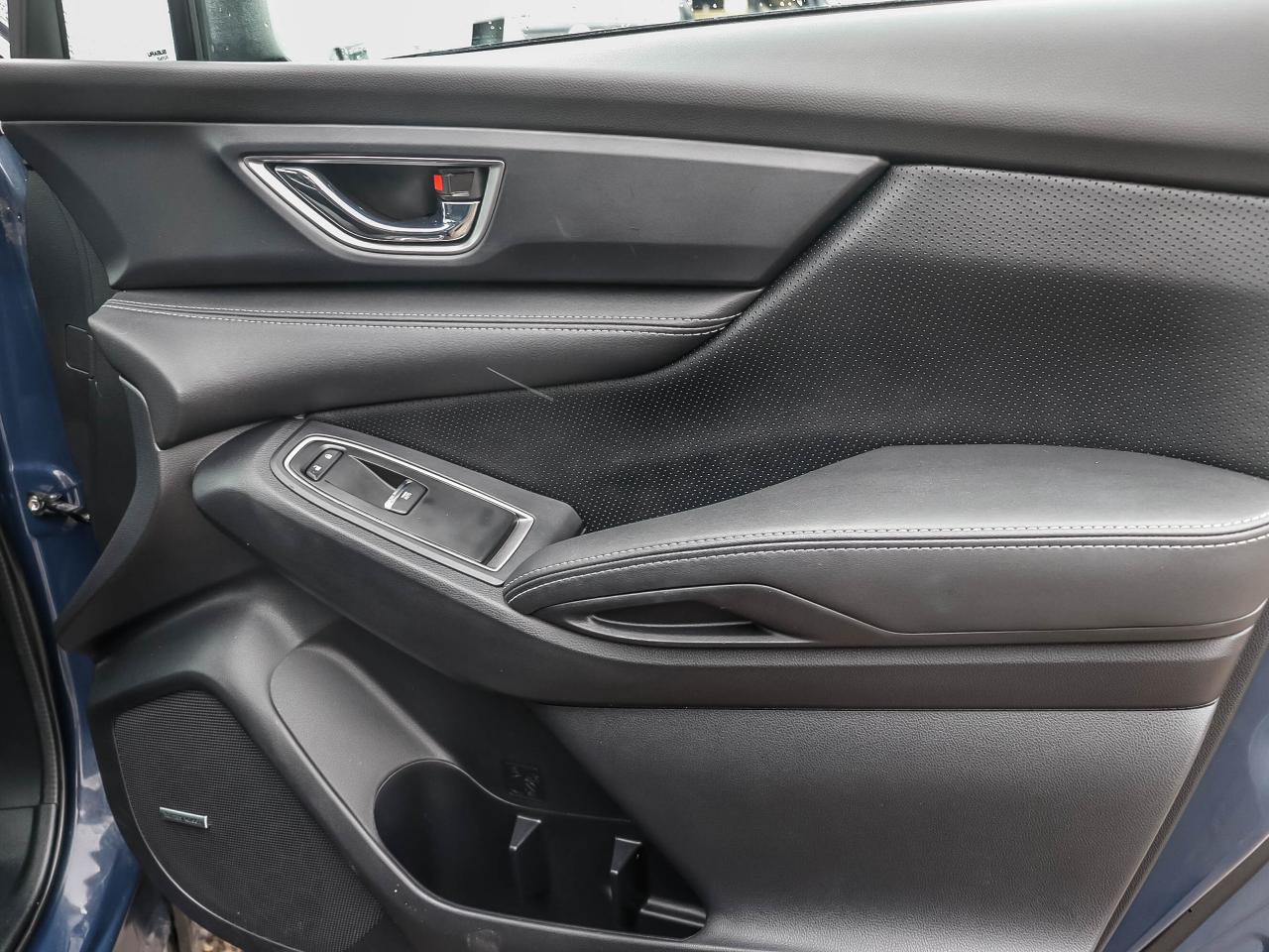 2023 Subaru ASCENT Limited 8-Passenger Photo