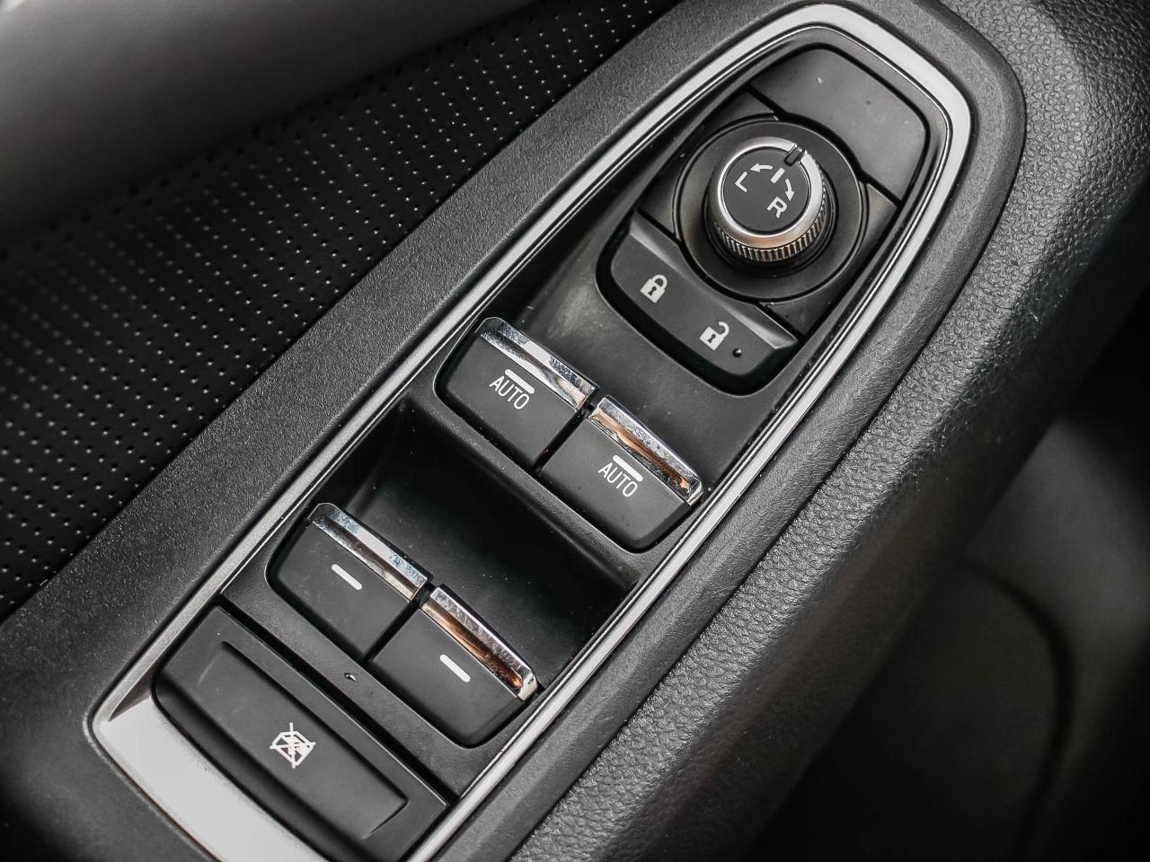 2023 Subaru ASCENT Limited 8-Passenger Photo