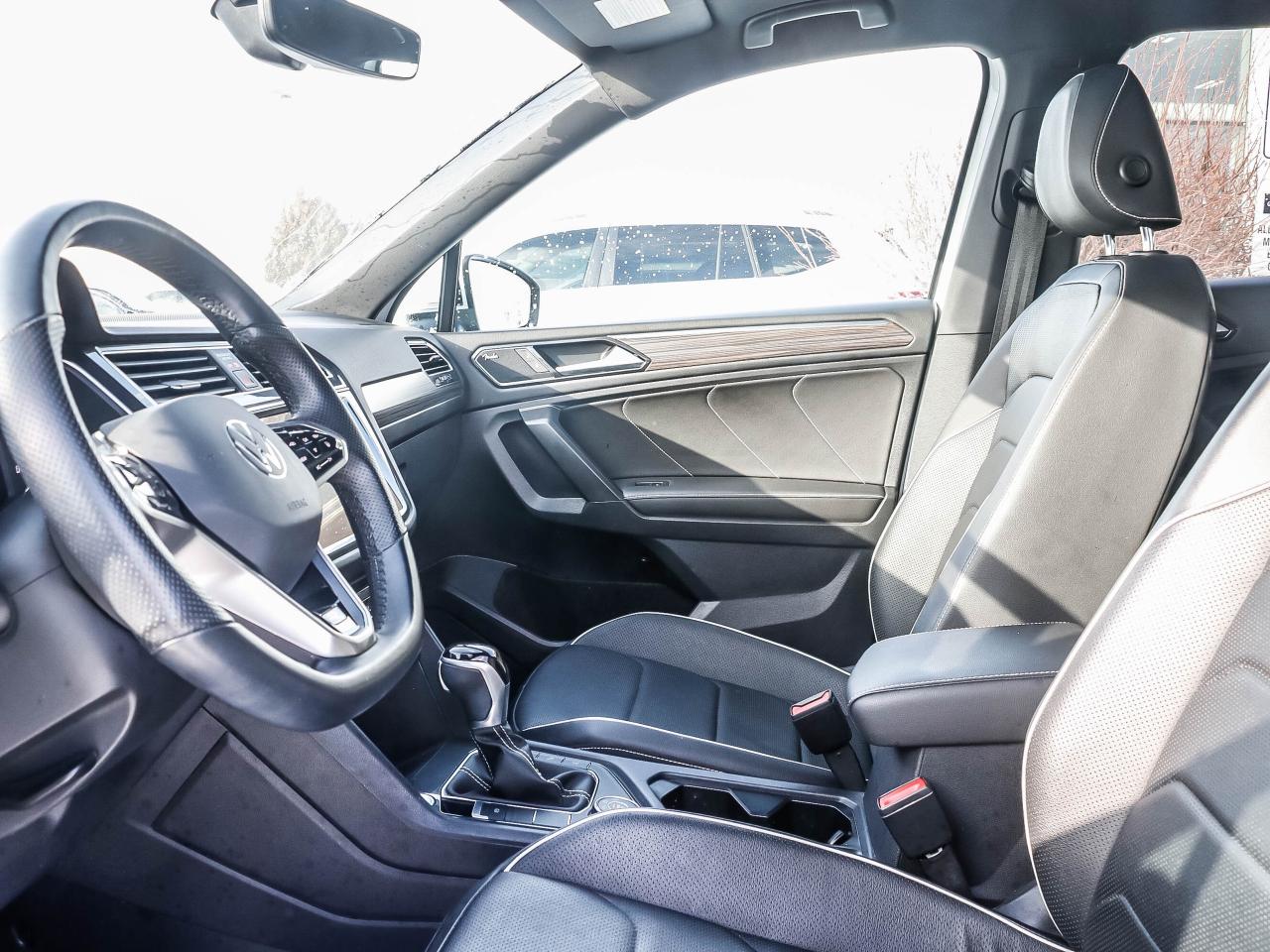 2022 Volkswagen Tiguan HIGHLINE R-LINE 4MOTION Photo