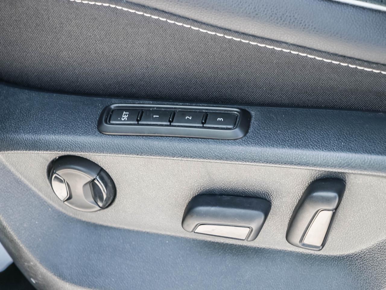 2022 Volkswagen Tiguan HIGHLINE R-LINE 4MOTION Photo