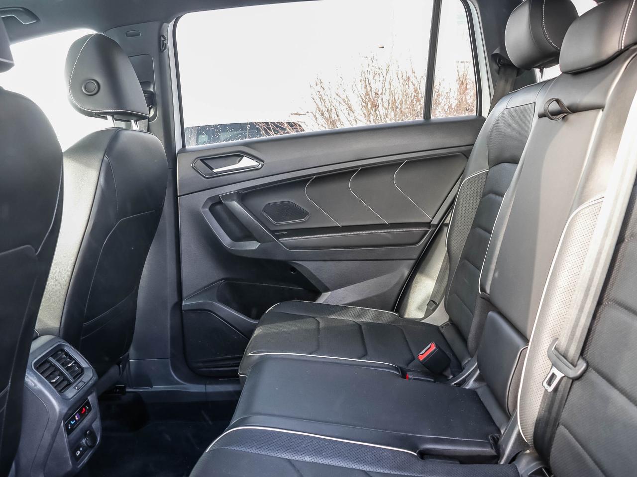 2022 Volkswagen Tiguan HIGHLINE R-LINE 4MOTION Photo