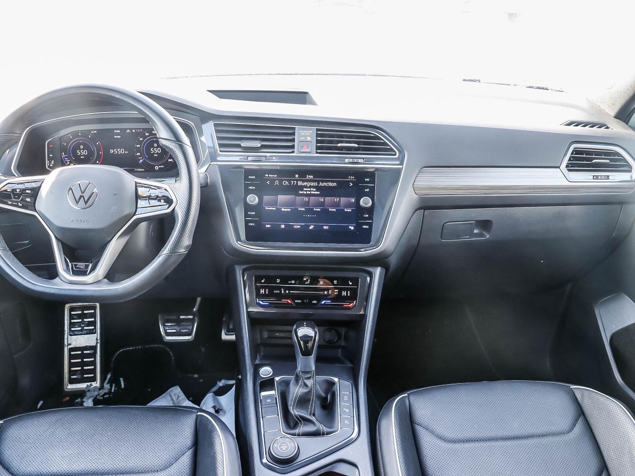 2022 Volkswagen Tiguan HIGHLINE R-LINE 4MOTION Photo