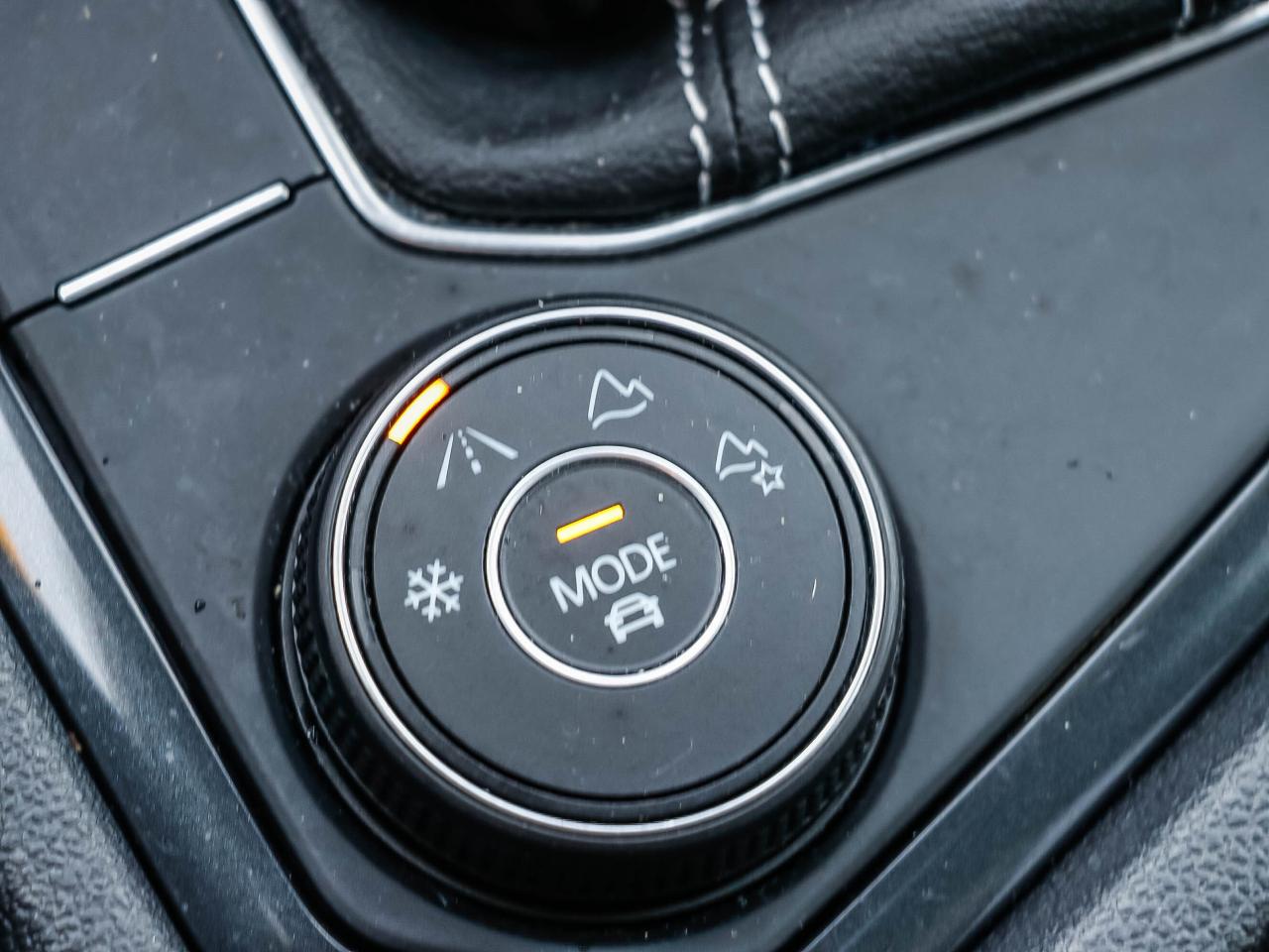 2022 Volkswagen Tiguan HIGHLINE R-LINE 4MOTION Photo