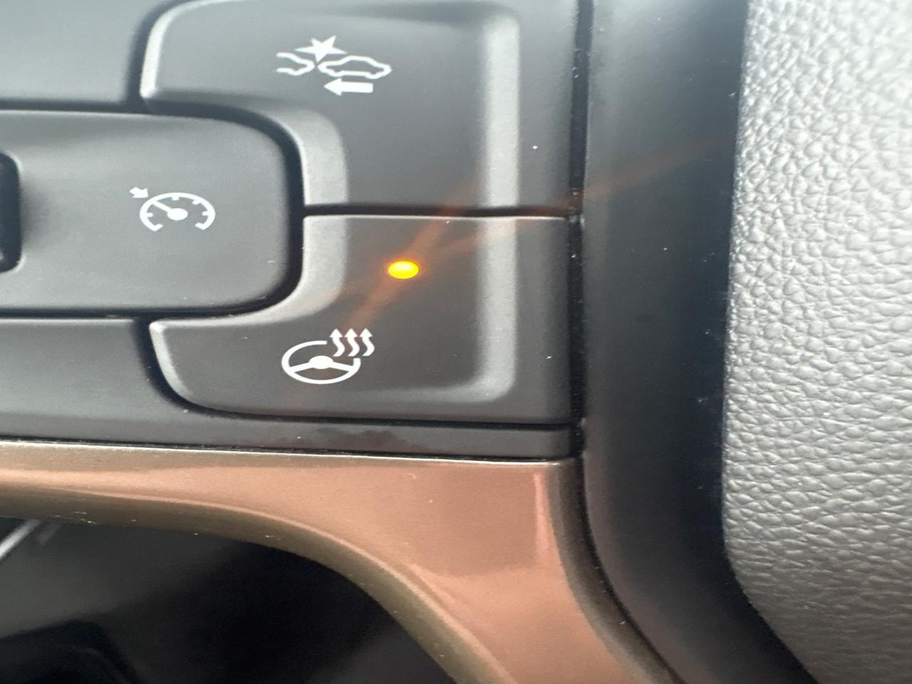 2024 Chevrolet SILVERADO 2500HD High Country 2500 + Premium Pkg + Midnight Edition Photo