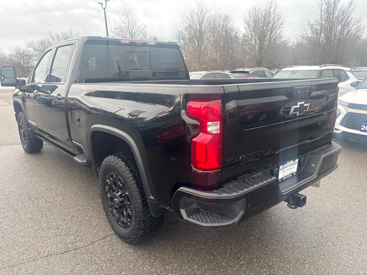 2024 Chevrolet SILVERADO 2500HD High Country 2500 + Premium Pkg + Midnight Edition Photo