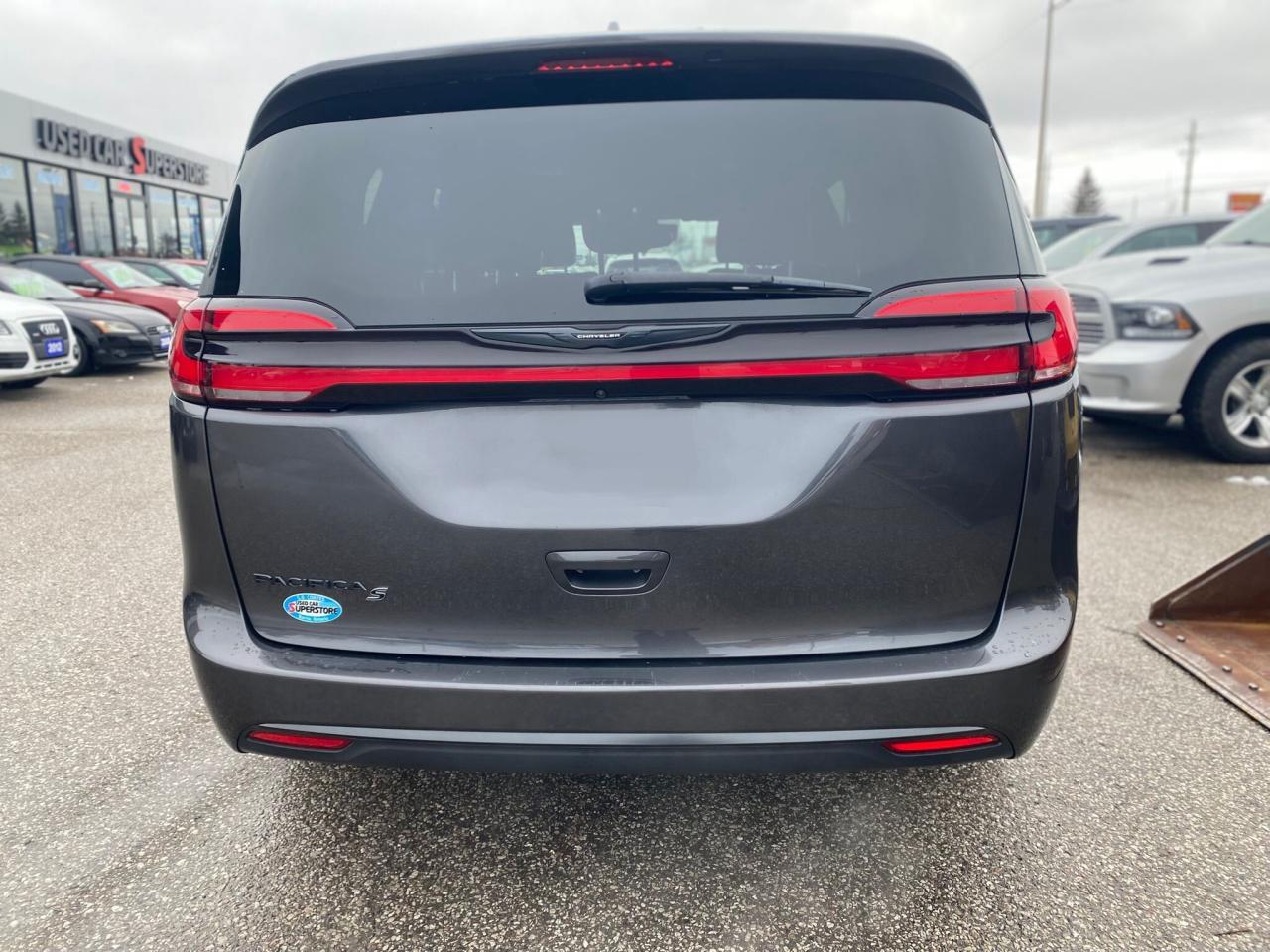 2022 Chrysler Pacifica Touring S ~Heated Leather ~Bluetooth ~Camera Photo