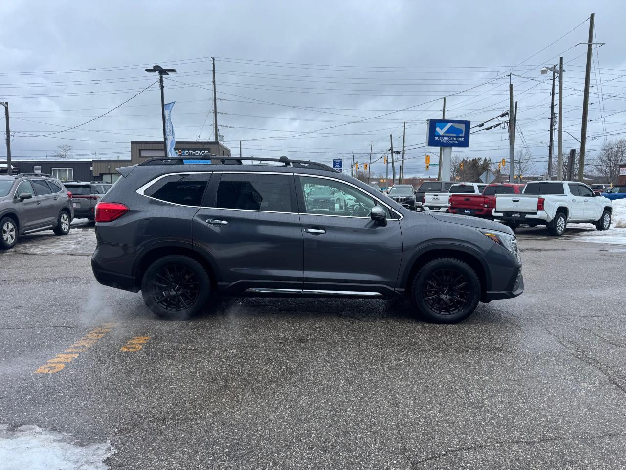 2023 Subaru ASCENT PREMIER   HEATED AND COOLED SEATS   CLEAN CARFAX Photo3