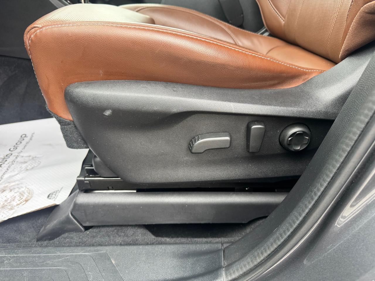 2023 Subaru ASCENT PREMIER   HEATED AND COOLED SEATS   CLEAN CARFAX Photo