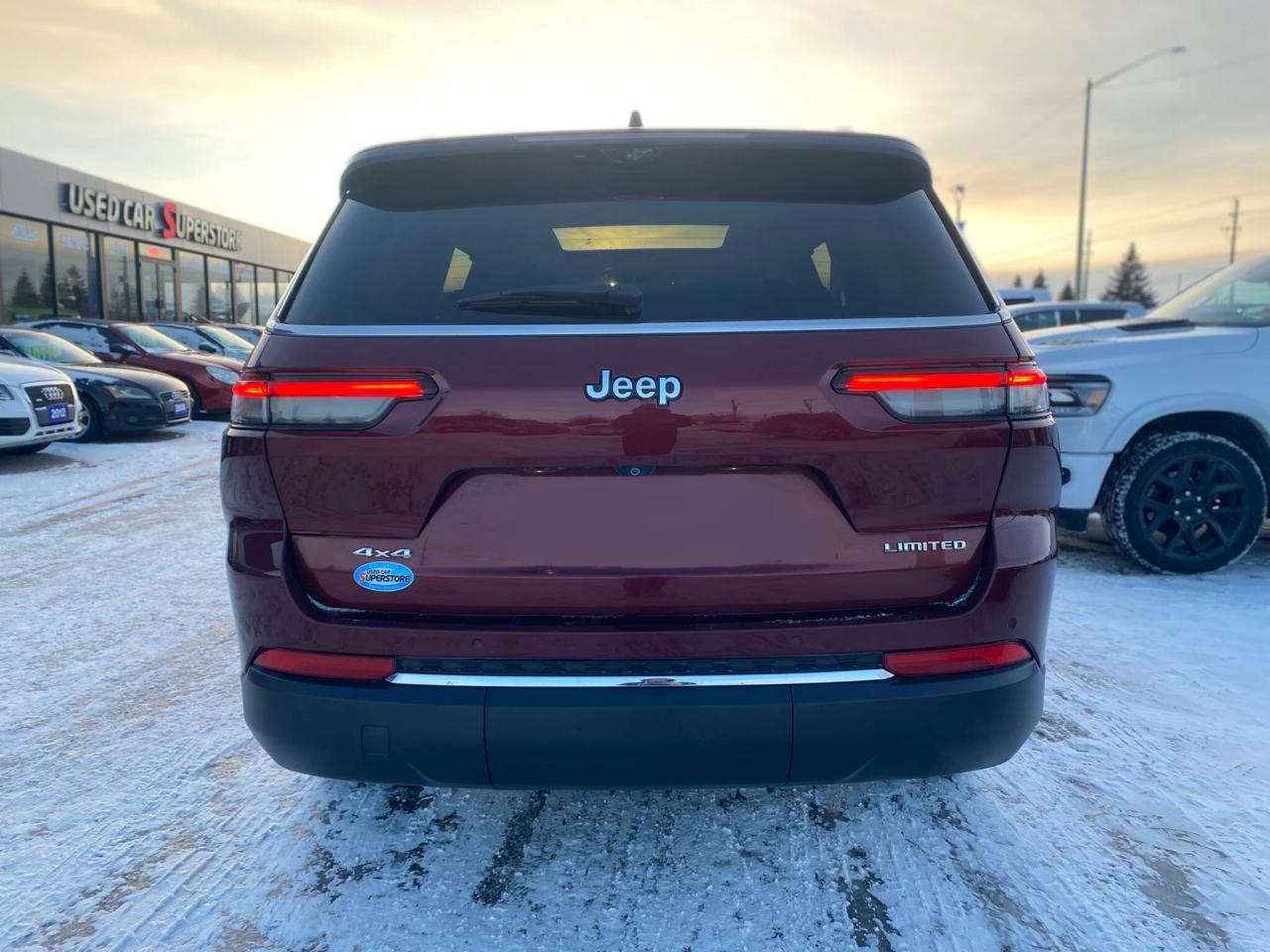 2023 Jeep Grand Cherokee L Limited 4x4 ~Nav ~Heated Leather ~Moonroof ~Camera Photo2