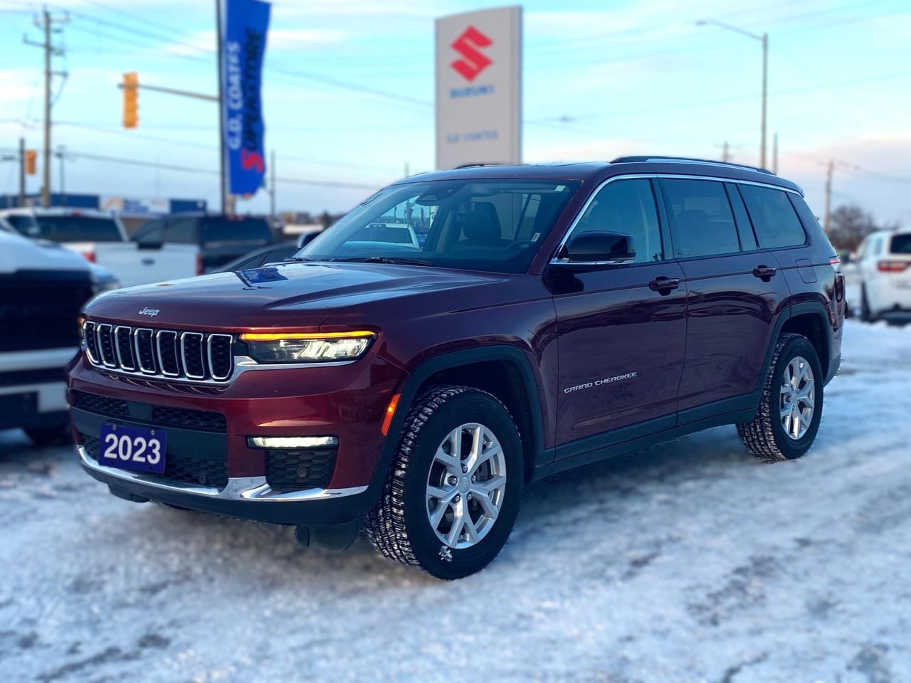 2023 Jeep Grand Cherokee L Limited 4x4 ~Nav ~Heated Leather ~Moonroof ~Camera Photo
