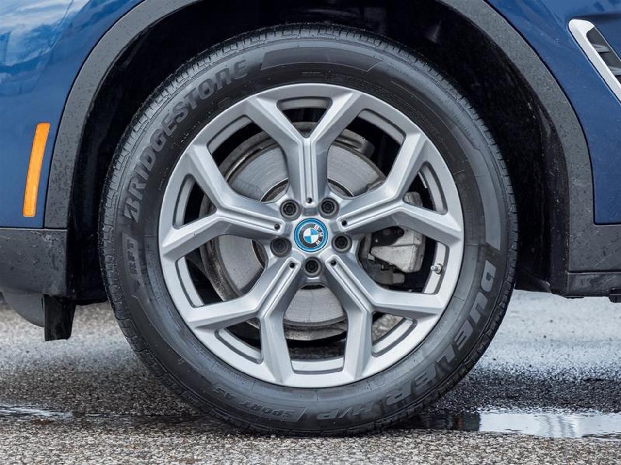 2023 BMW X3 PHEV xDrive30e 4dr All-Wheel Drive Sports Activity Vehicle Photo4