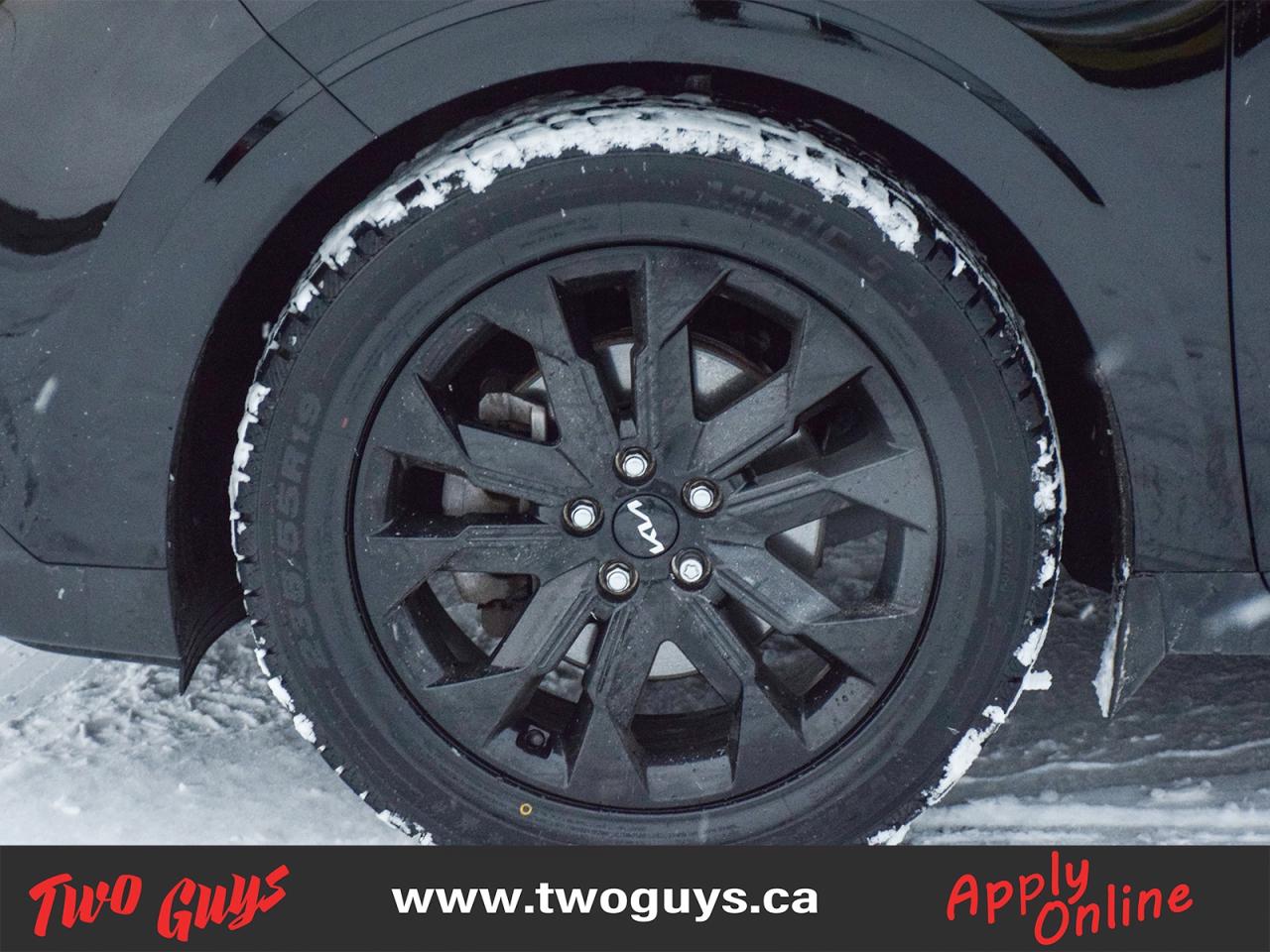 2023 Kia Carnival SX FWD 7 Passenger Leather Sunroof Nav Photo