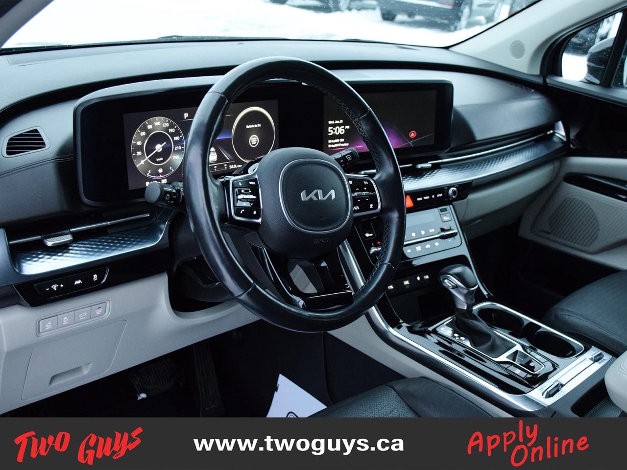 2023 Kia Carnival SX FWD 7 Passenger Leather Sunroof Nav Photo