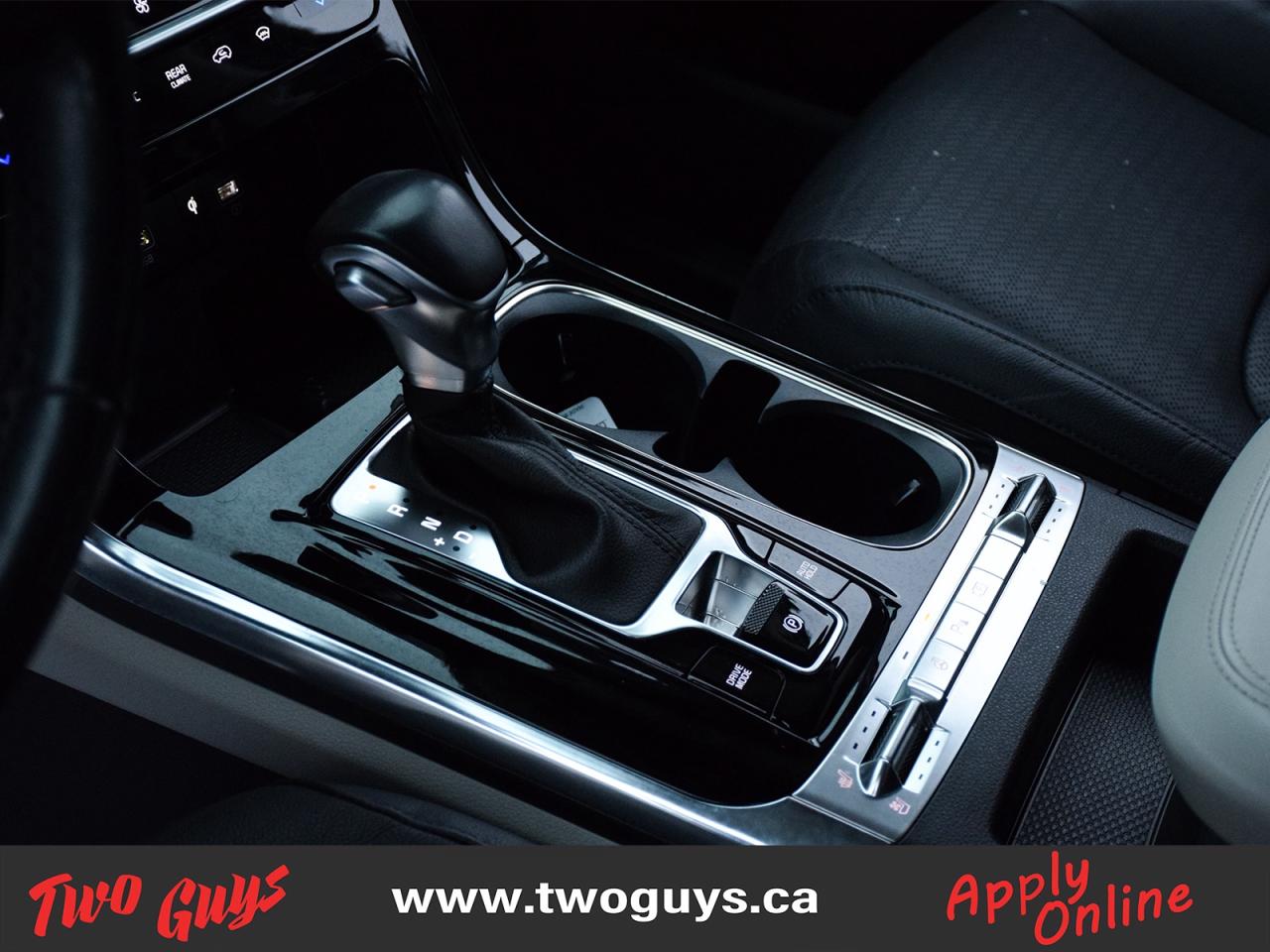 2023 Kia Carnival SX FWD 7 Passenger Leather Sunroof Nav Photo