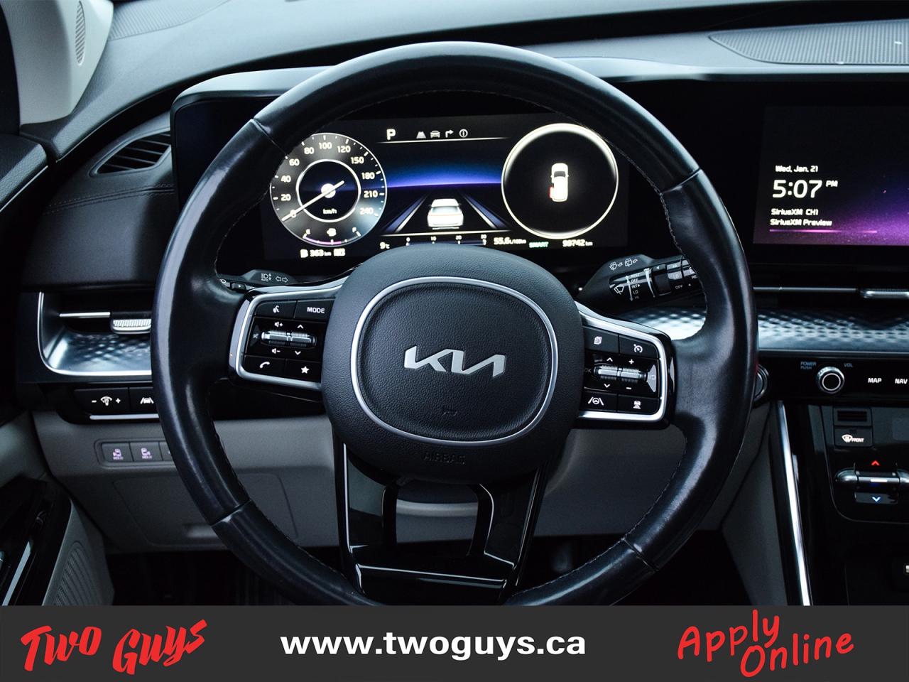 2023 Kia Carnival SX FWD 7 Passenger Leather Sunroof Nav Photo