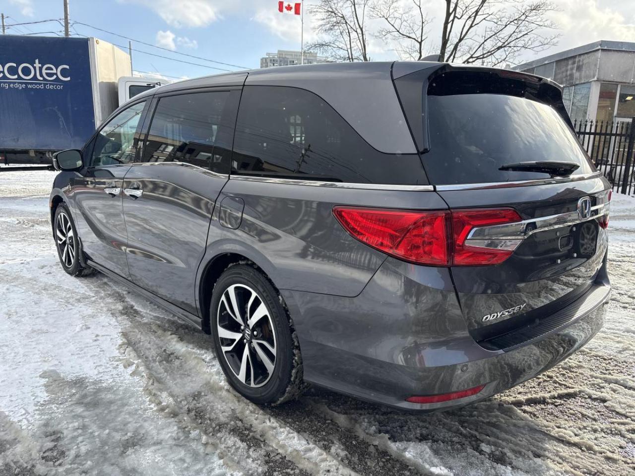 2020 Honda Odyssey Touring LOADED! Photo
