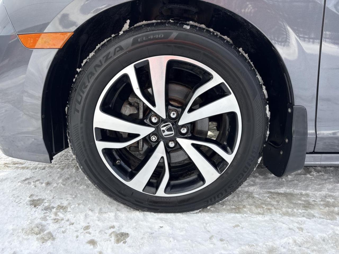 2020 Honda Odyssey Touring LOADED! Photo