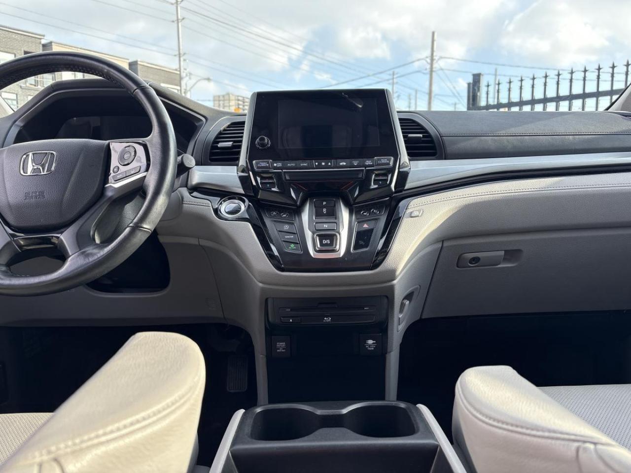 2020 Honda Odyssey Touring LOADED! Photo