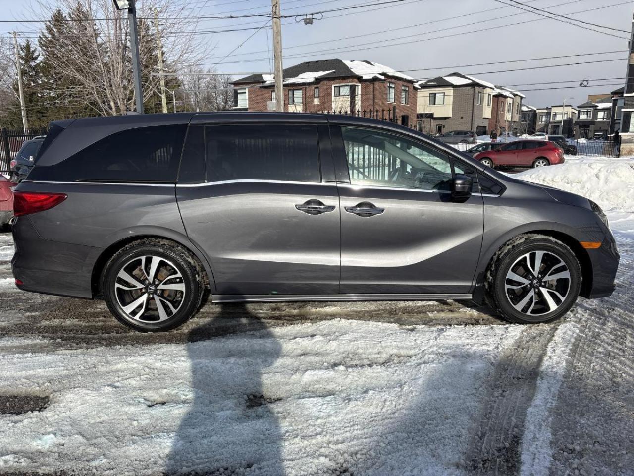 2020 Honda Odyssey Touring LOADED! Photo