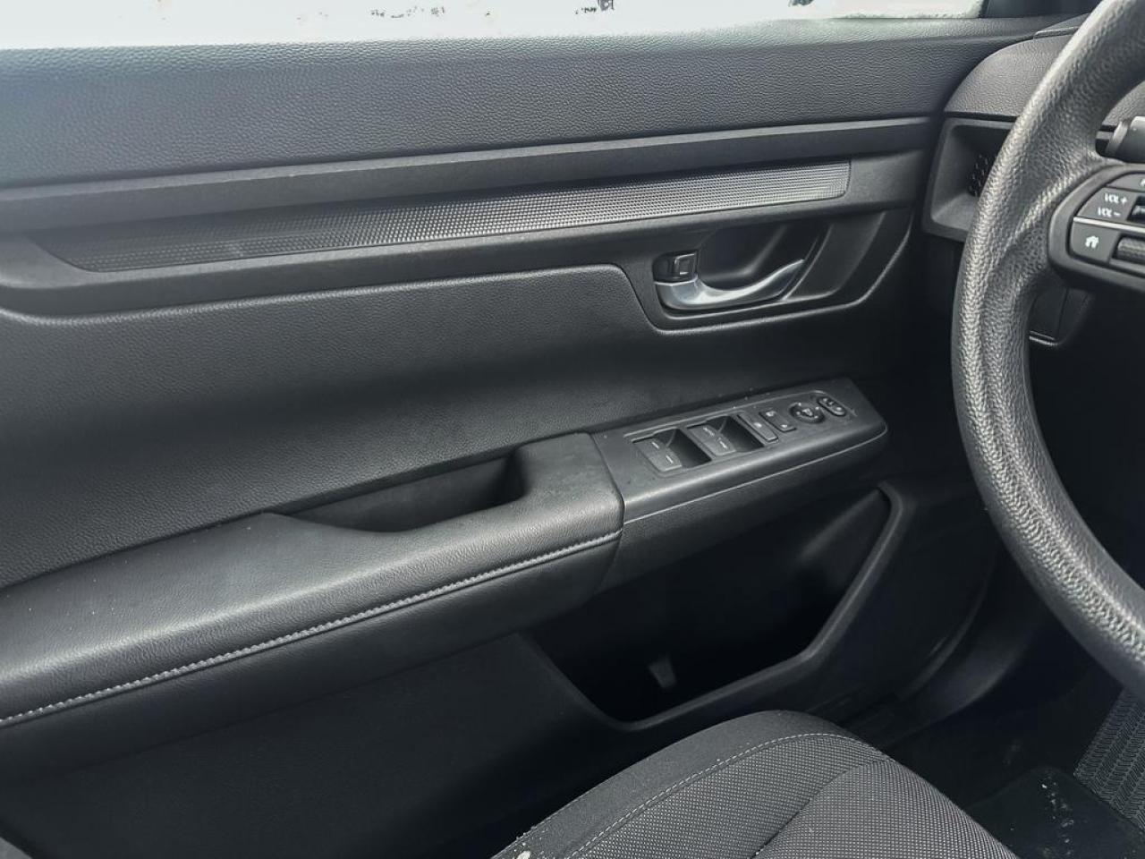 2023 Honda CR-V LX Photo