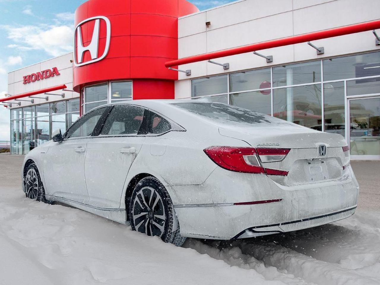 2022 Honda Accord Hybrid Base Photo3