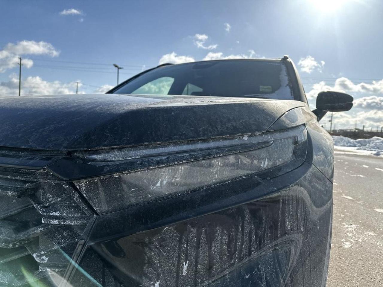 2023 Honda CR-V Hybrid Touring Photo