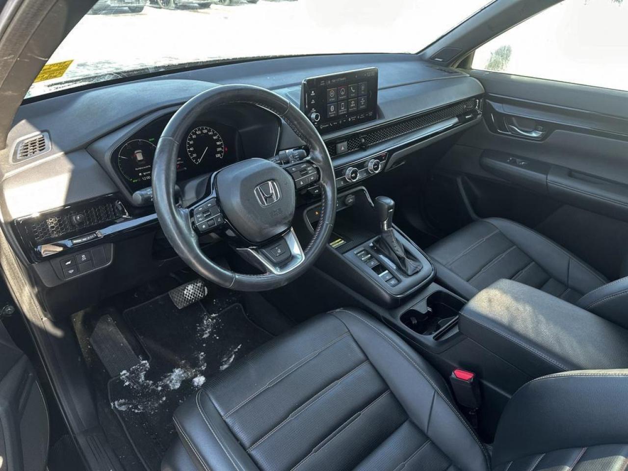 2023 Honda CR-V Hybrid Touring Photo