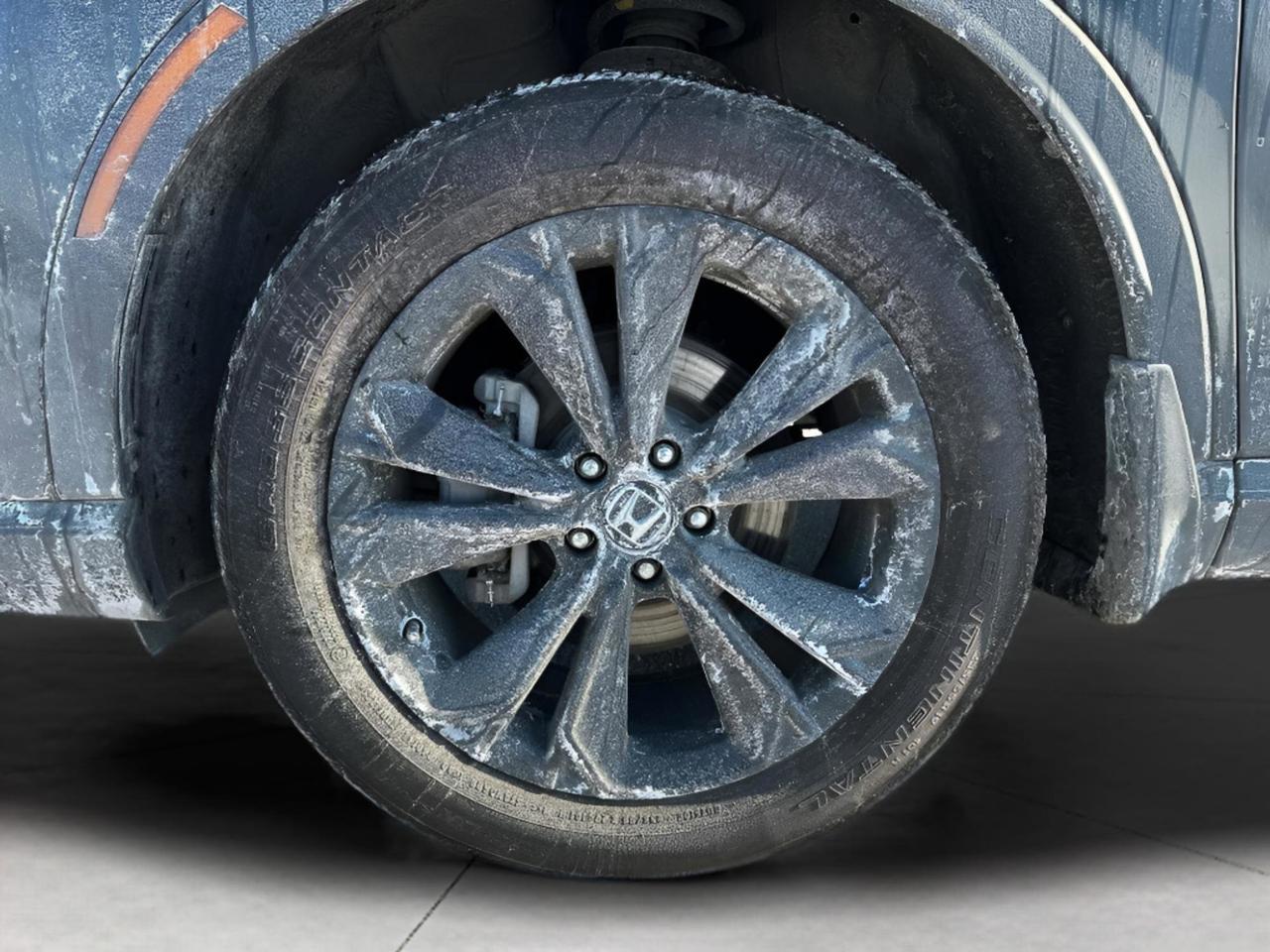 2023 Honda CR-V Hybrid Touring Photo